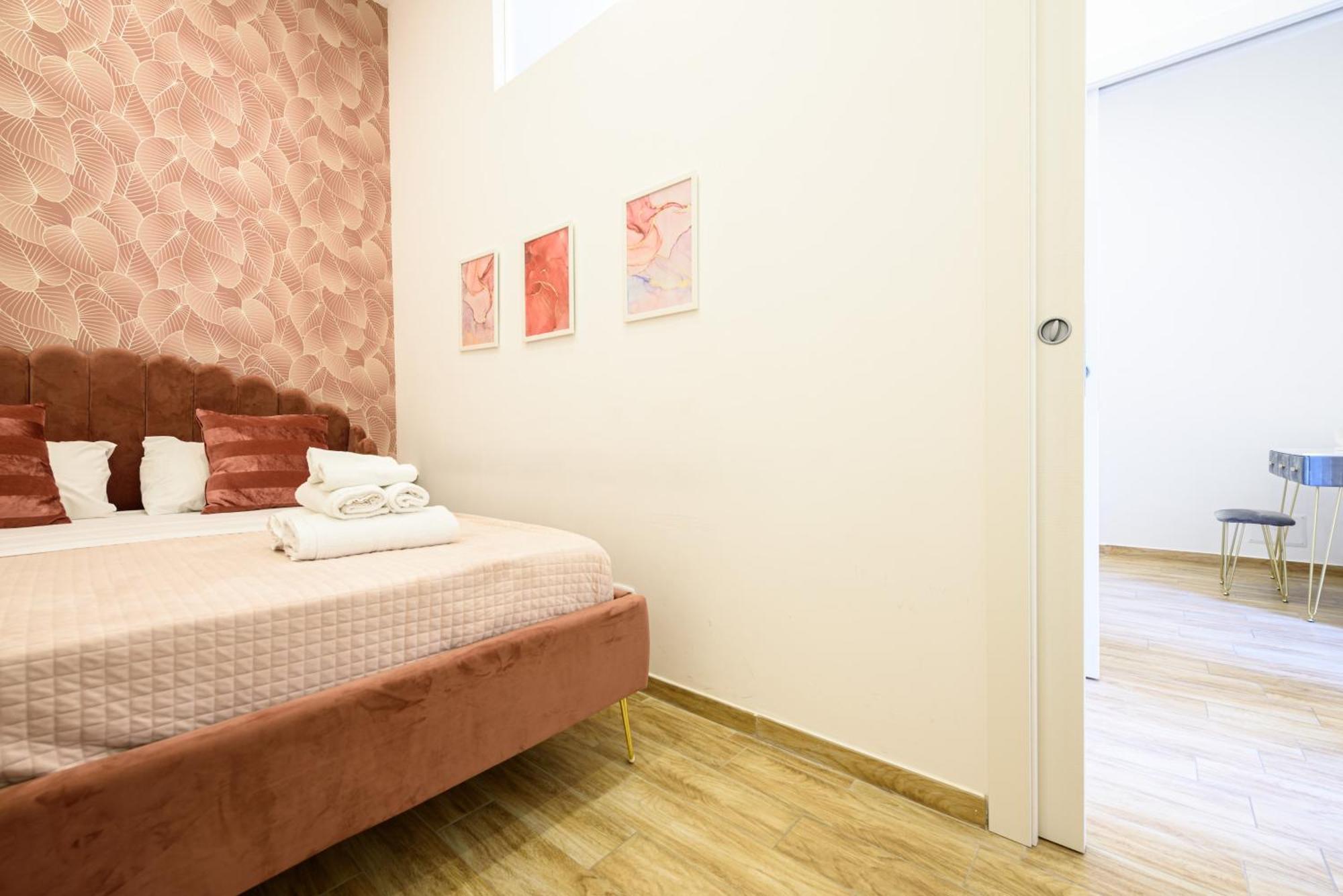 Luxury Apartment In Central City Napoli Dış mekan fotoğraf