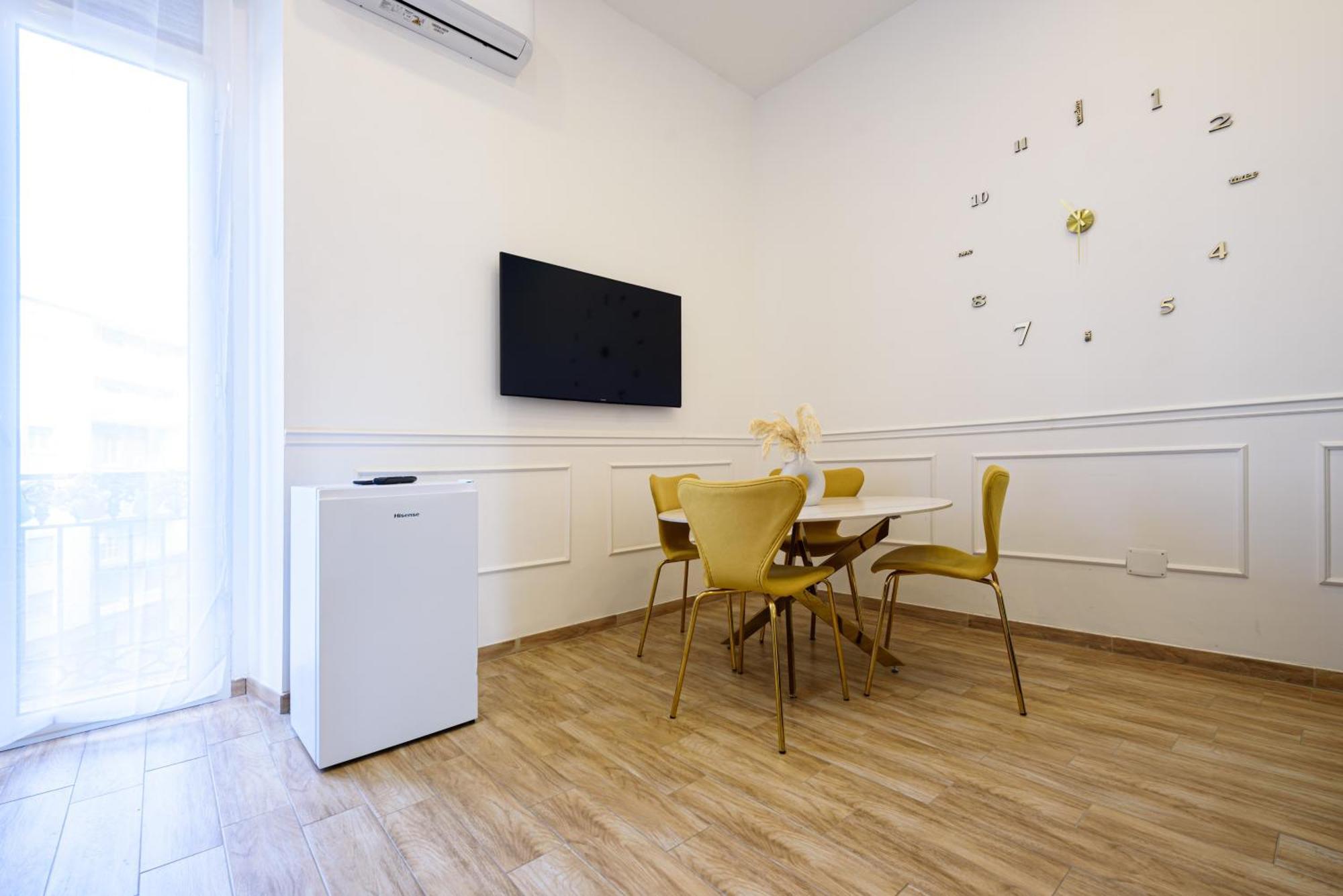 Luxury Apartment In Central City Napoli Dış mekan fotoğraf