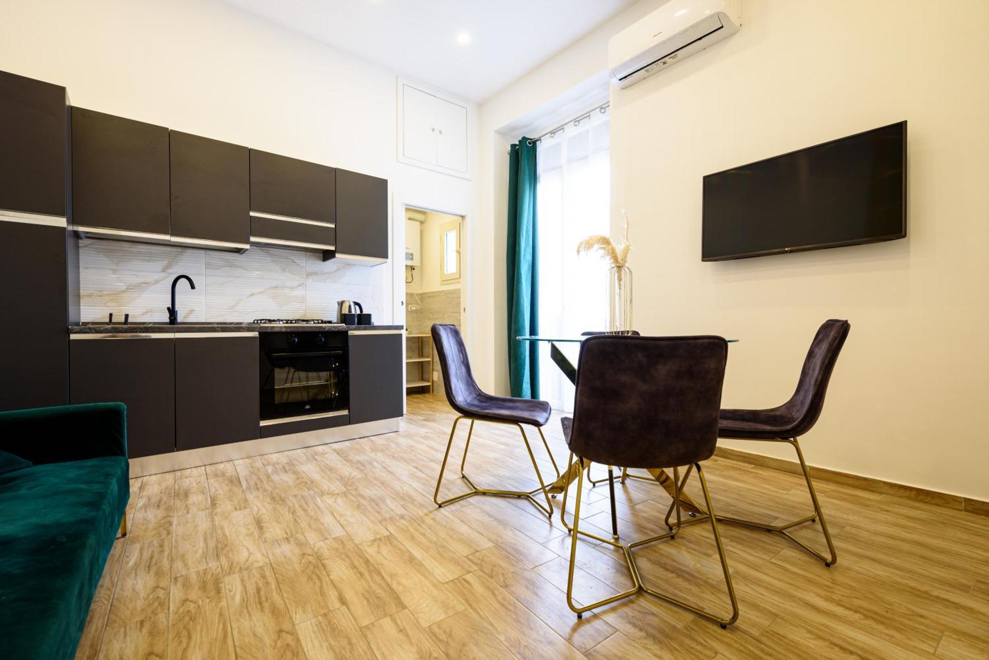 Luxury Apartment In Central City Napoli Dış mekan fotoğraf