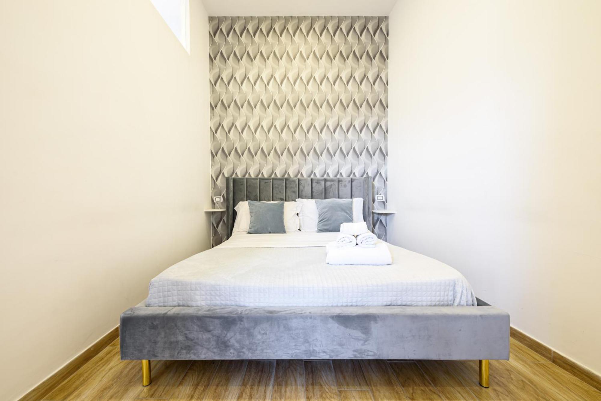 Luxury Apartment In Central City Napoli Dış mekan fotoğraf