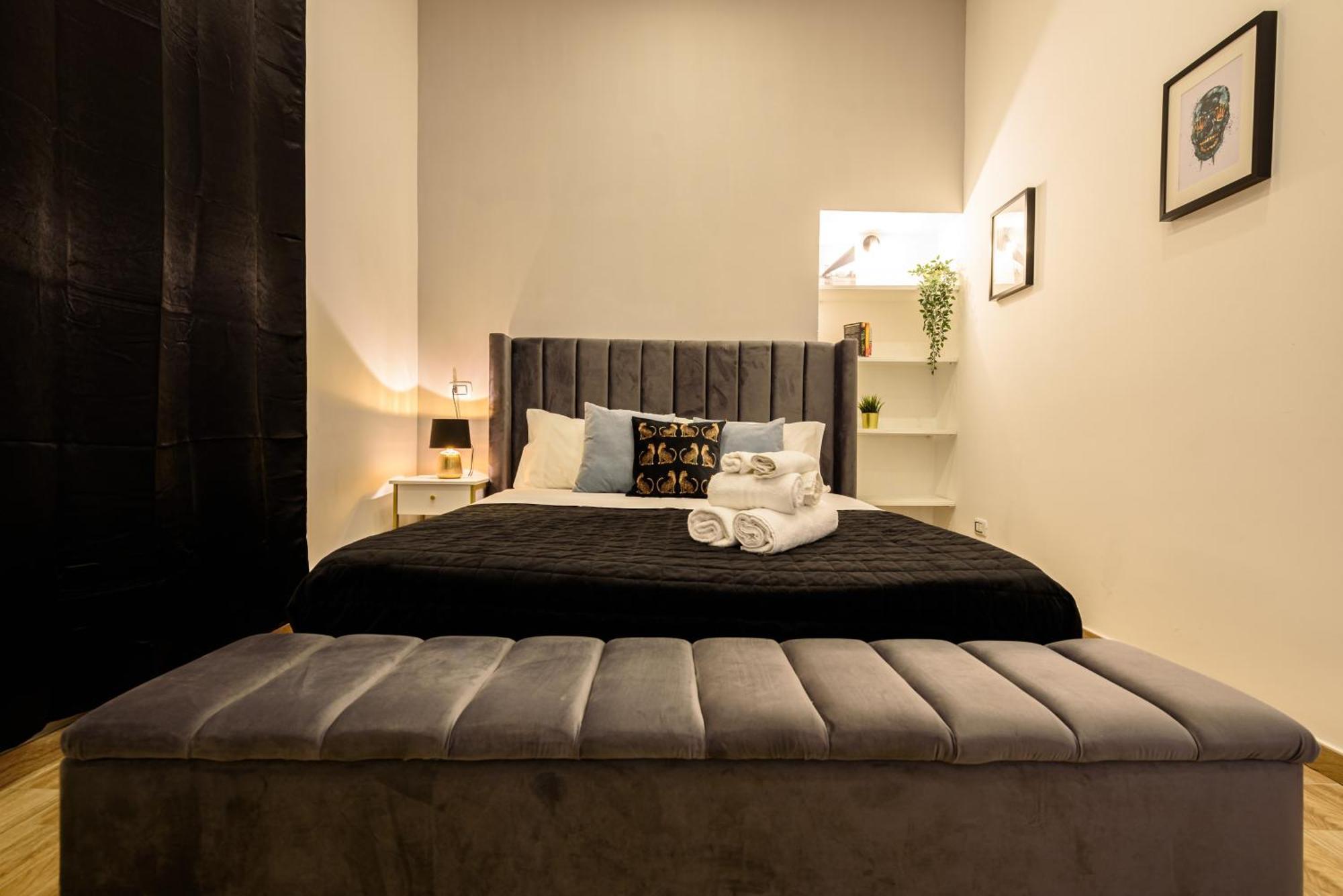 Luxury Apartment In Central City Napoli Dış mekan fotoğraf